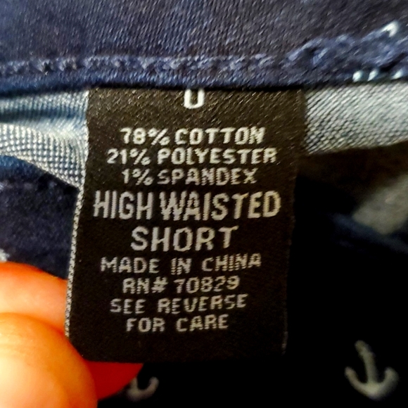 Worn twice!!! Rue 21 Anchor High Waisted Shorts! Size 0! - Picture 3 of 6